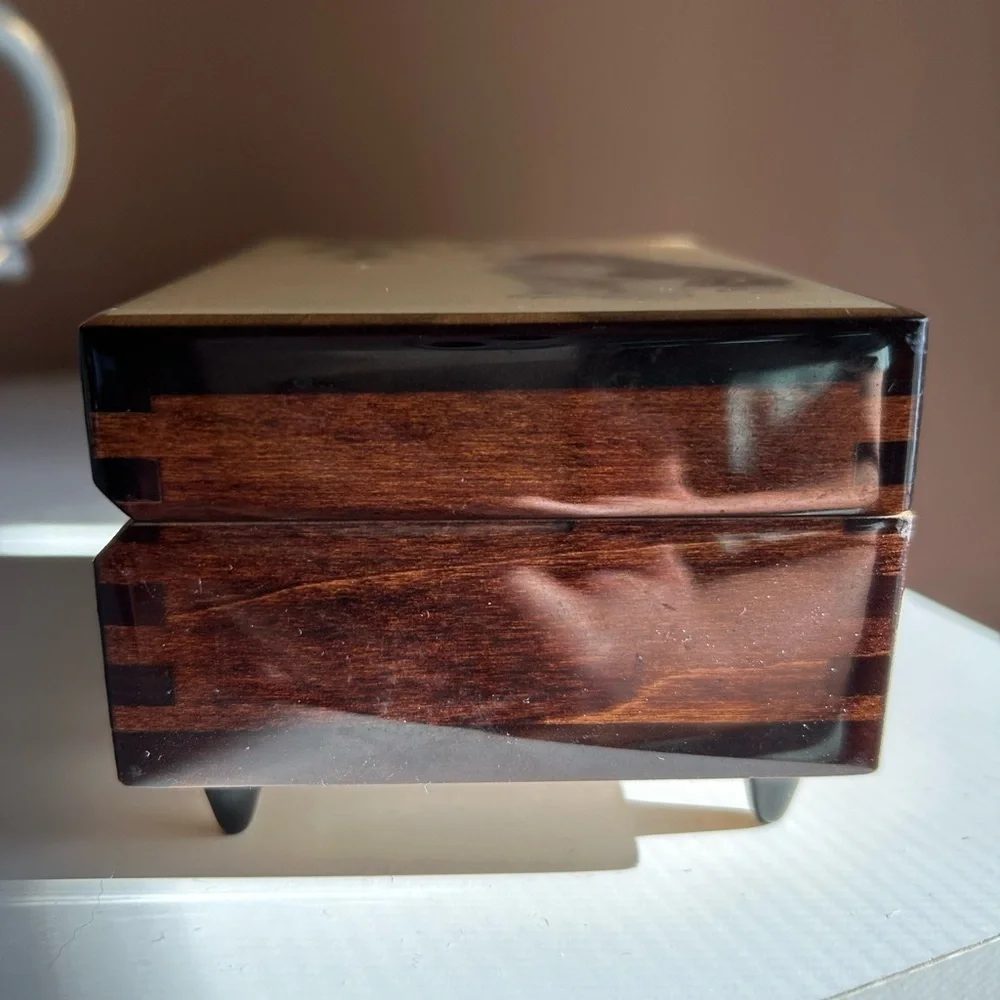 American Music Box Company Reuge Swiss Cat & Bird Jewelry